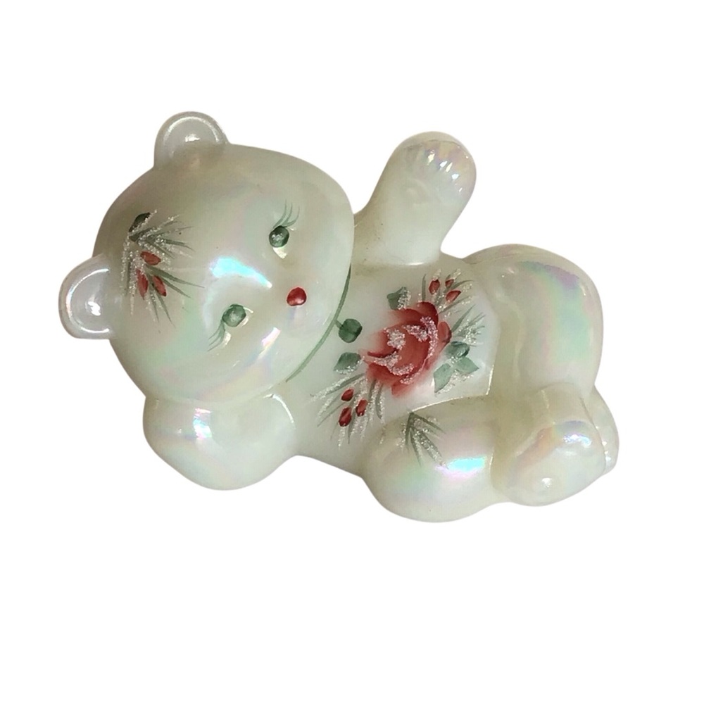Fenton mint opalescent winter rose bear figurine/paperweight w/tags & signed.